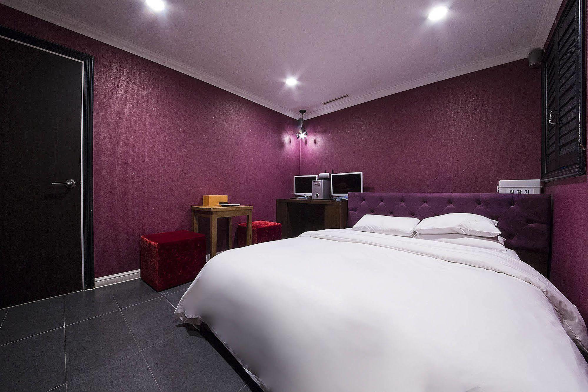 Mate Hotel Seoul Gimpo Экстерьер фото